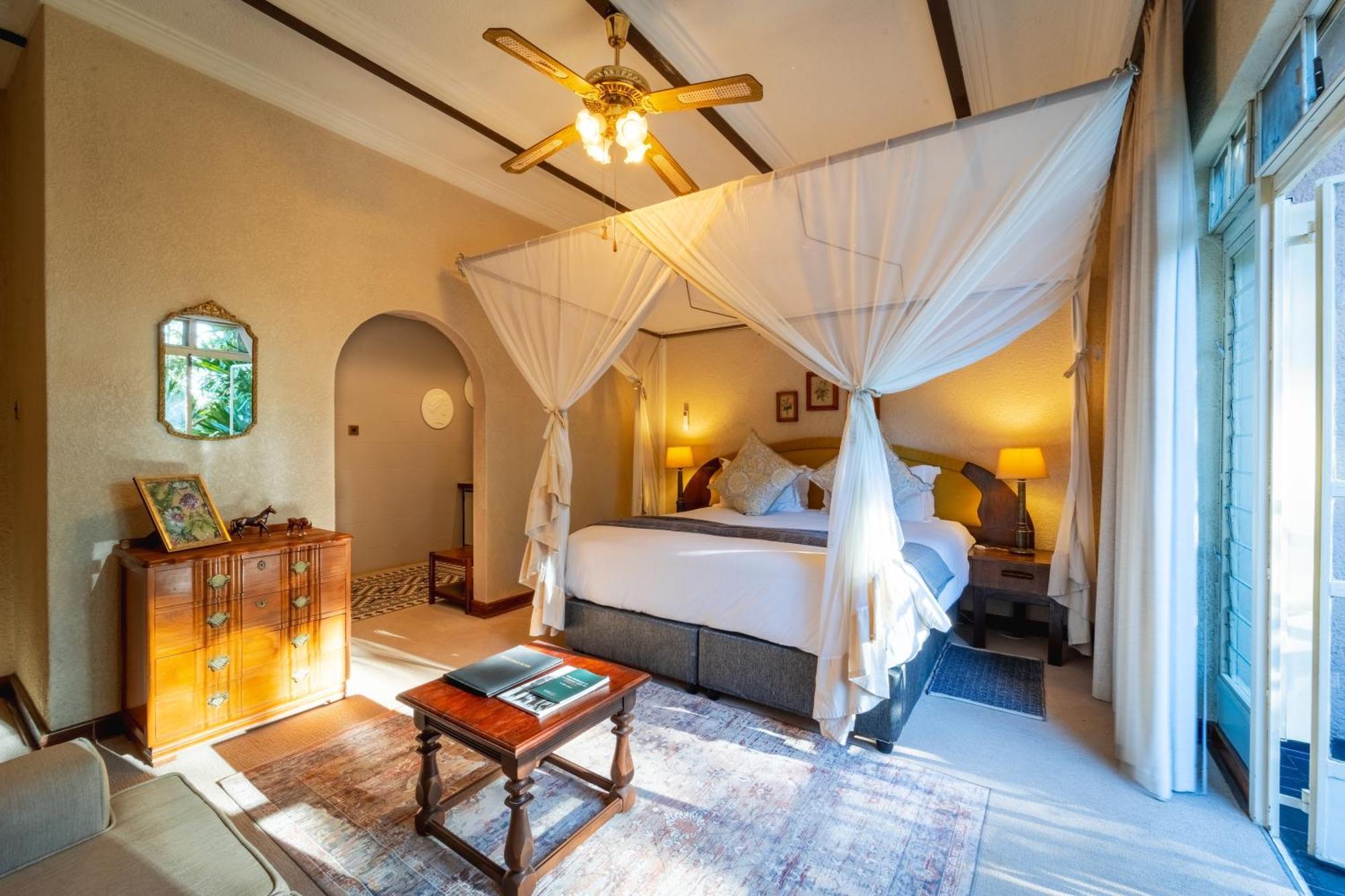 The Victorian Manor Bed & Breakfast Victoria Falls Ngoại thất bức ảnh
