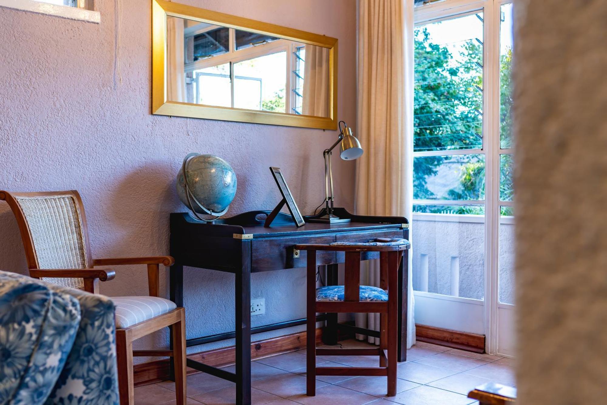 The Victorian Manor Bed & Breakfast Victoria Falls Ngoại thất bức ảnh